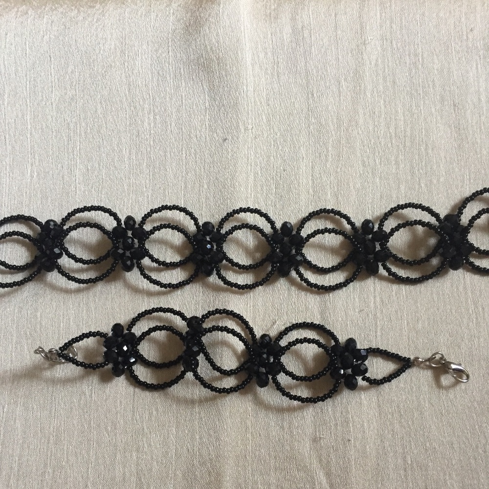 Choker Necklace and Bracelet Set